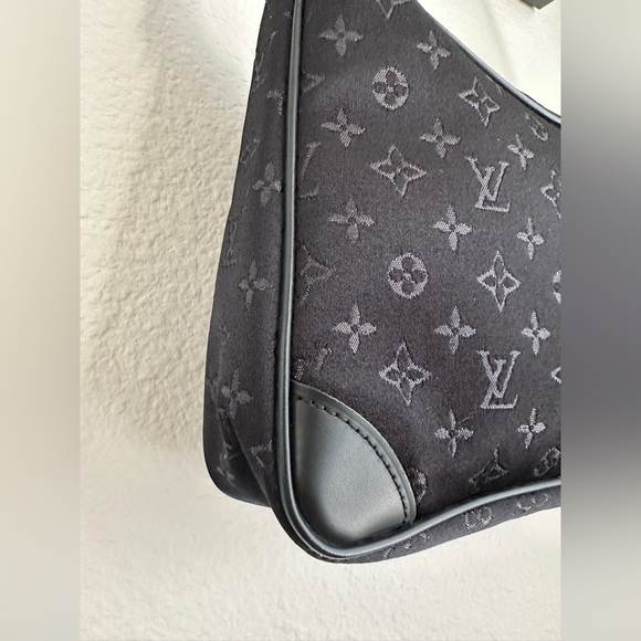 Louis Vuitton Boulogne Shoulder Bag Mini Black Satin - Picture 8 of 13